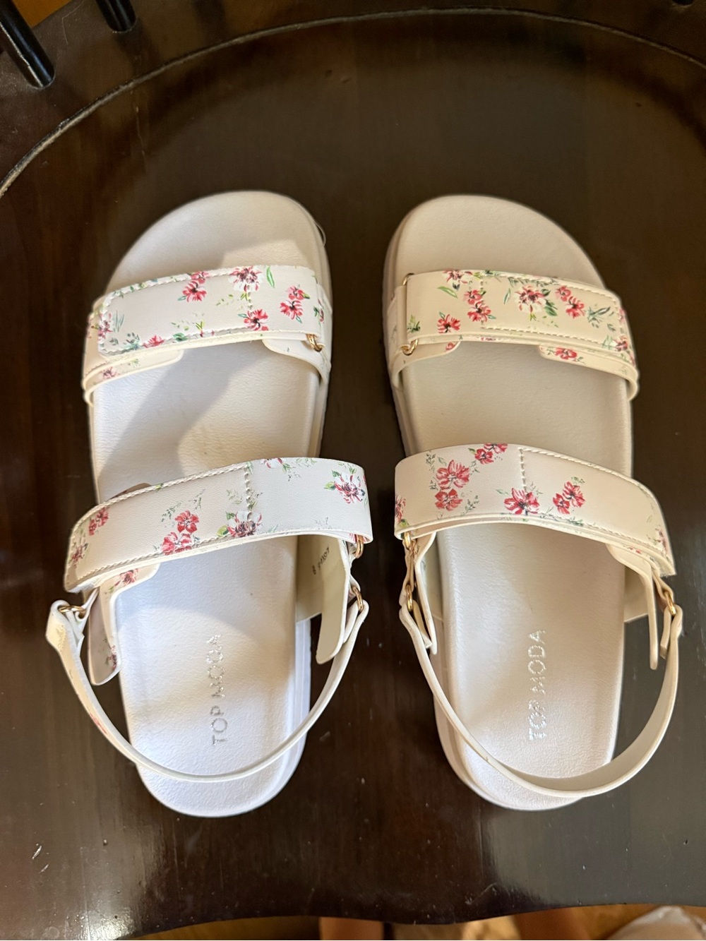 TOP Moda Alaskan Flat Sandals